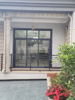 3bdrm Villa in የግል ቪላ ቅንጡ ተደርጎ በልዩ, Yeka for sale