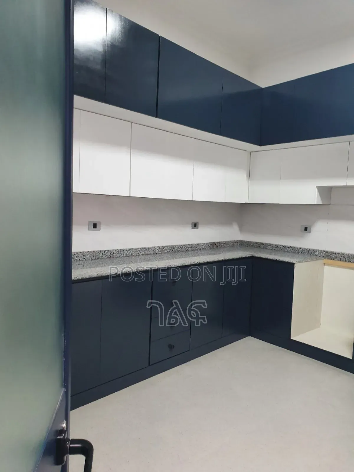 3bdrm Villa in የግል ቪላ ቅንጡ ተደርጎ በልዩ, Yeka for sale