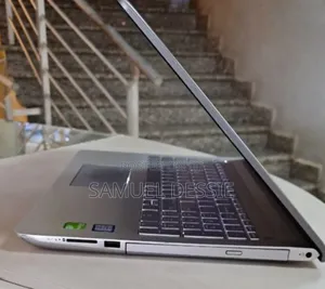 New Laptop HP Pavilion 15 8GB Intel Core I7 HDD 2T