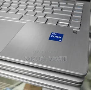 New Laptop HP Pavilion 13 X360 8GB Intel Core I5 SSD 512GB