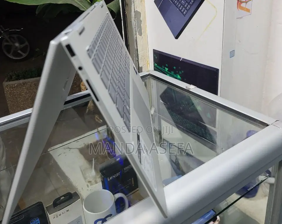 New Laptop HP Envy X360 16GB Intel Core I7 SSD 1T