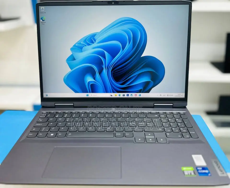 New Laptop Lenovo 16GB Intel Core I7 SSD 1T