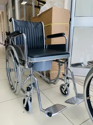 Wheelchairs/ፖፖ ያላቸው ዊልቸሮች/Wheelchair/Wheelchair>%Wheelchair%