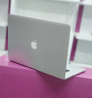 New Laptop Apple MacBook Pro 2015 16GB Intel Core I7 SSD 512GB