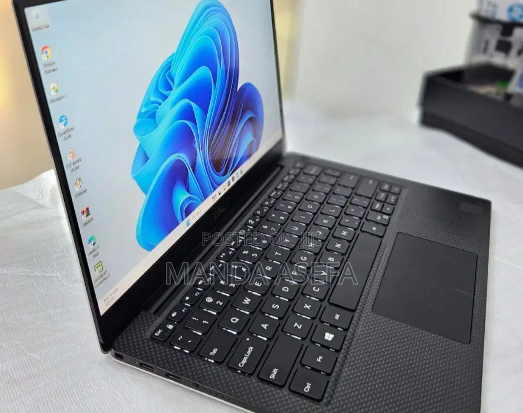 New Laptop Dell XPS 13 16GB Intel Core I7 SSD 512GB
