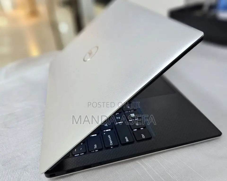 New Laptop Dell XPS 13 16GB Intel Core I7 SSD 512GB