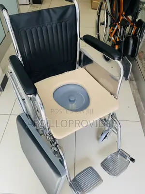 Photo - ፖፖ ሻወር መቀበያ ያለው ዊልቸር Wheelchair $Wheechair()Wheechair%አዲስ