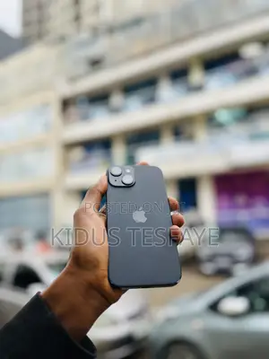 New Apple iPhone 15 128 GB Black