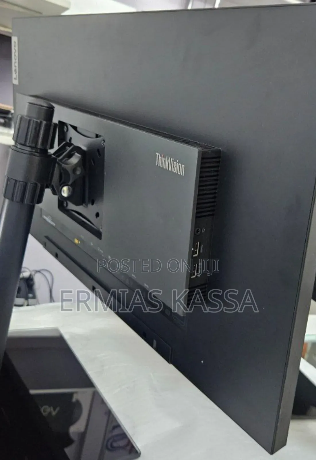 LENOVO 27" Inch Frameless Monitor