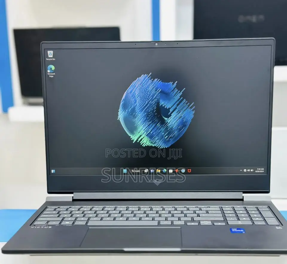 New Laptop HP Victus 16 16GB Intel Core I7 SSD 1T