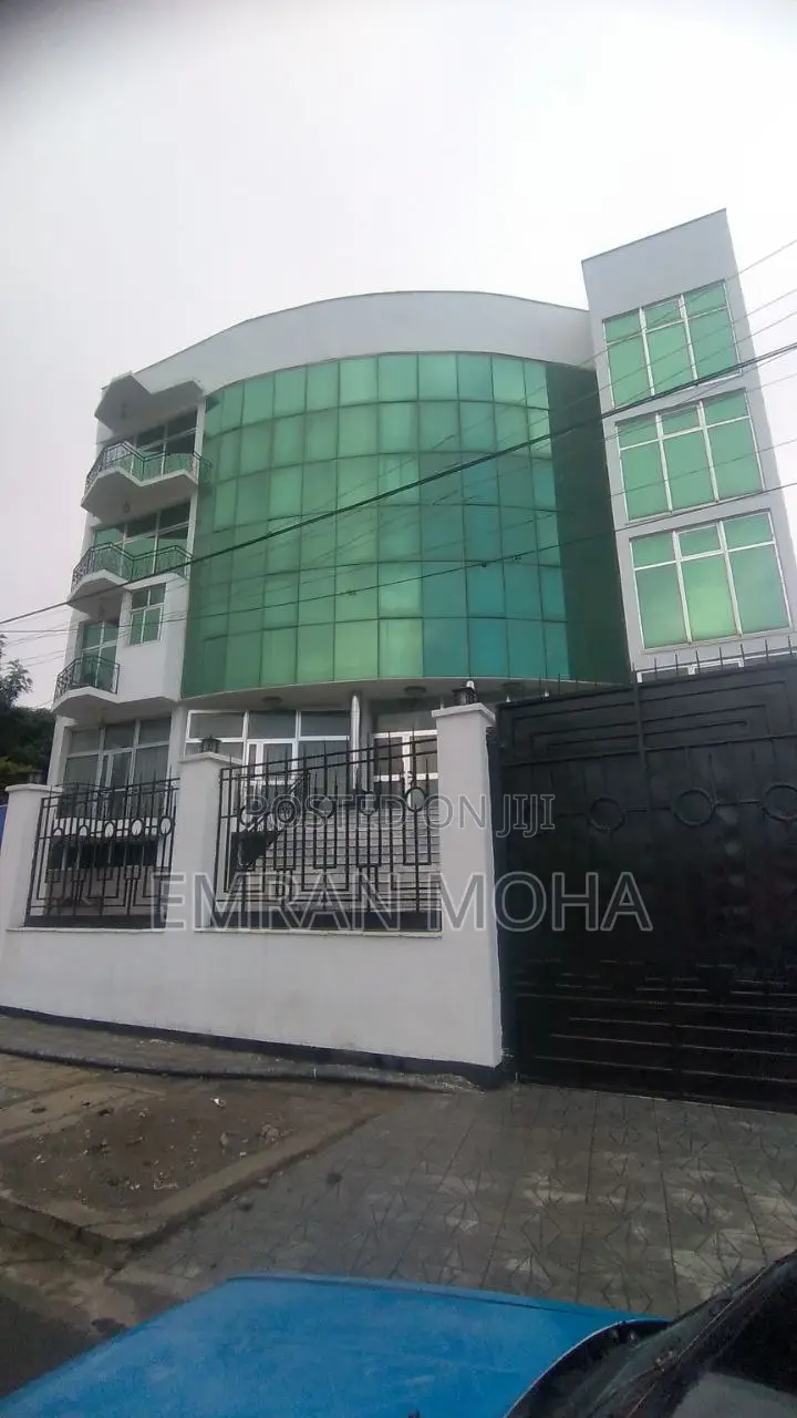 Furnished 5bdrm Apartment in Kolfe Keranio for sale