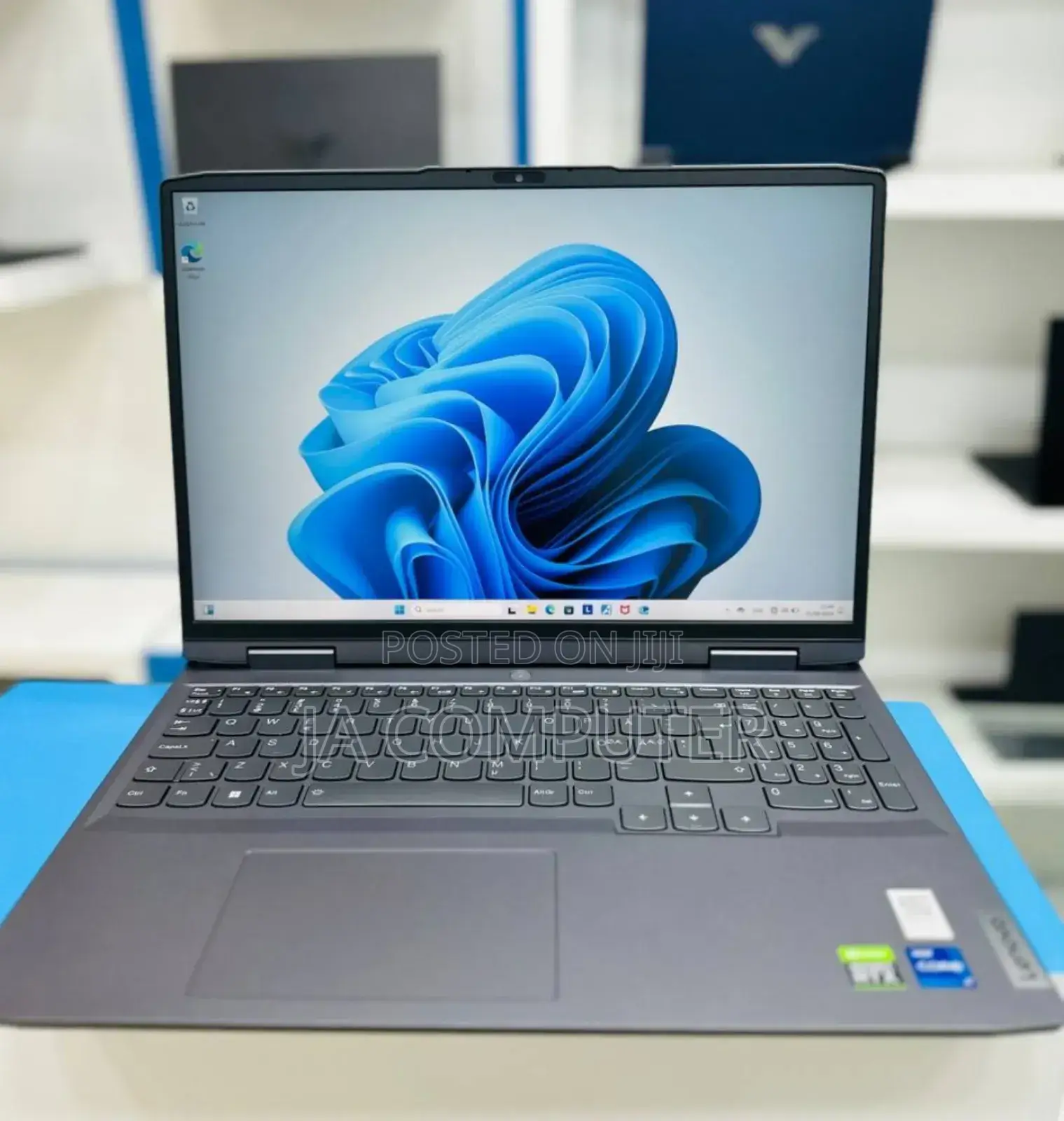 New Laptop Lenovo Ideapad 3 16GB Intel Core I7 SSD 1T