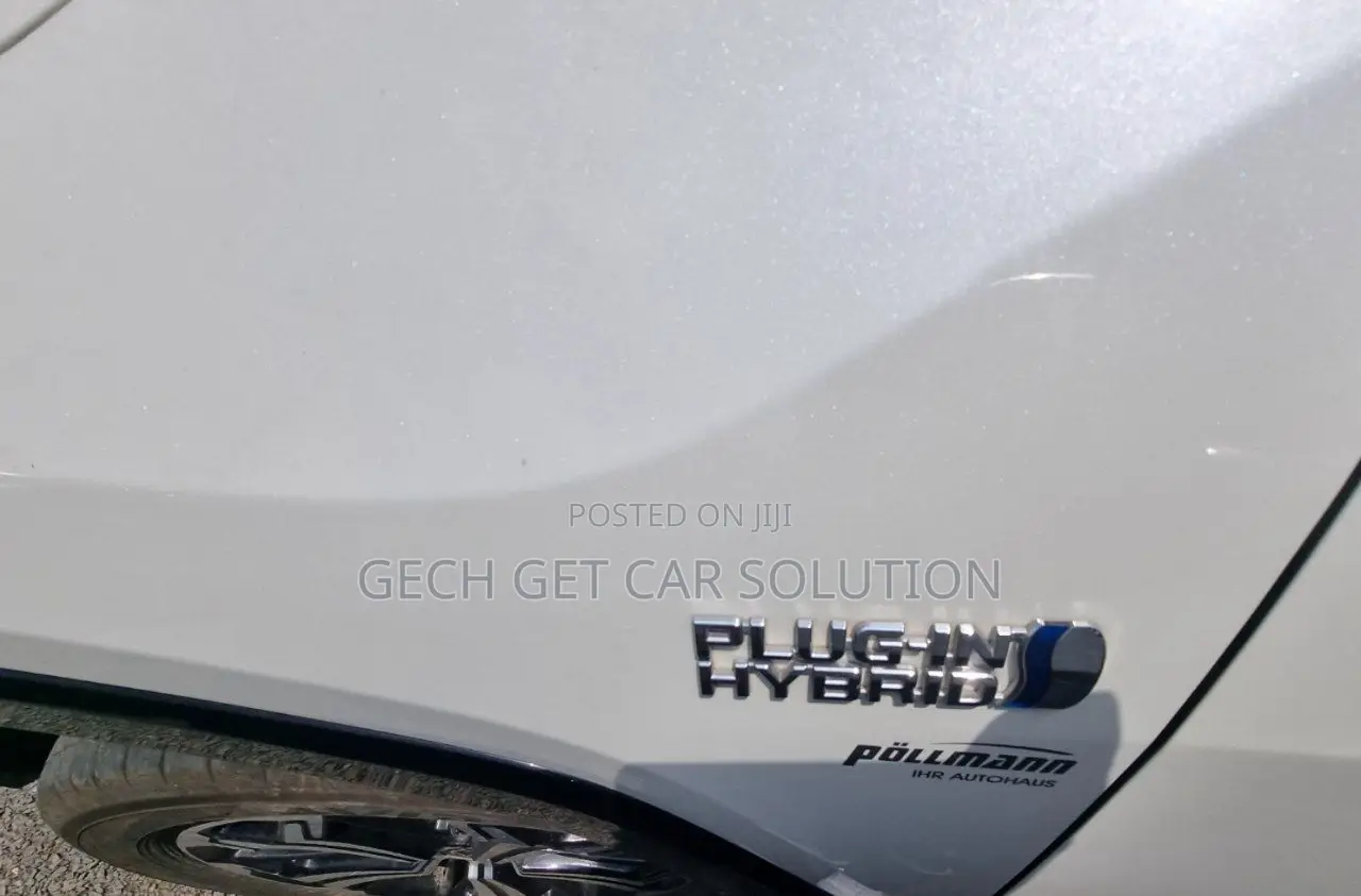 New Toyota RAV4 2024 White