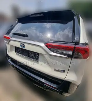 New Toyota RAV4 2024 White