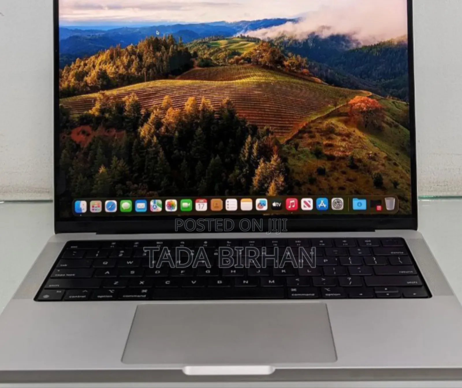 New Laptop Apple MacBook Pro M1 16GB Apple M1 Pro SSD 512GB