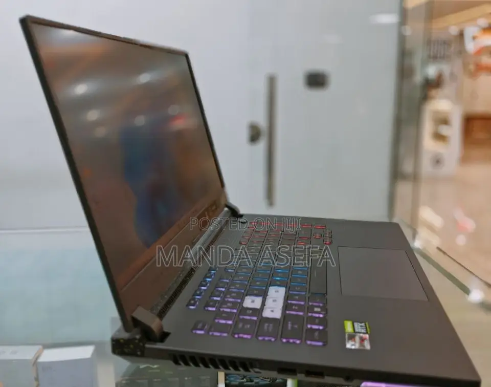 New Laptop Asus 16GB AMD Ryzen 7 SSD 1T