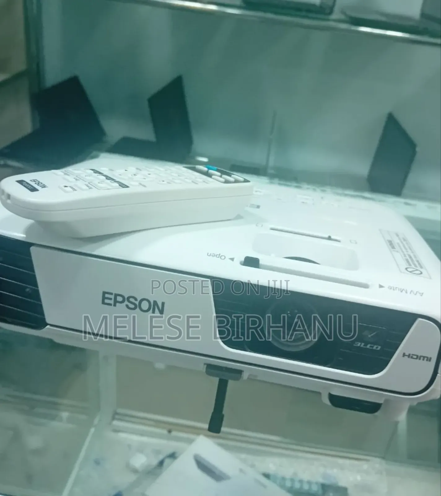 Epson EB-S31 Projector