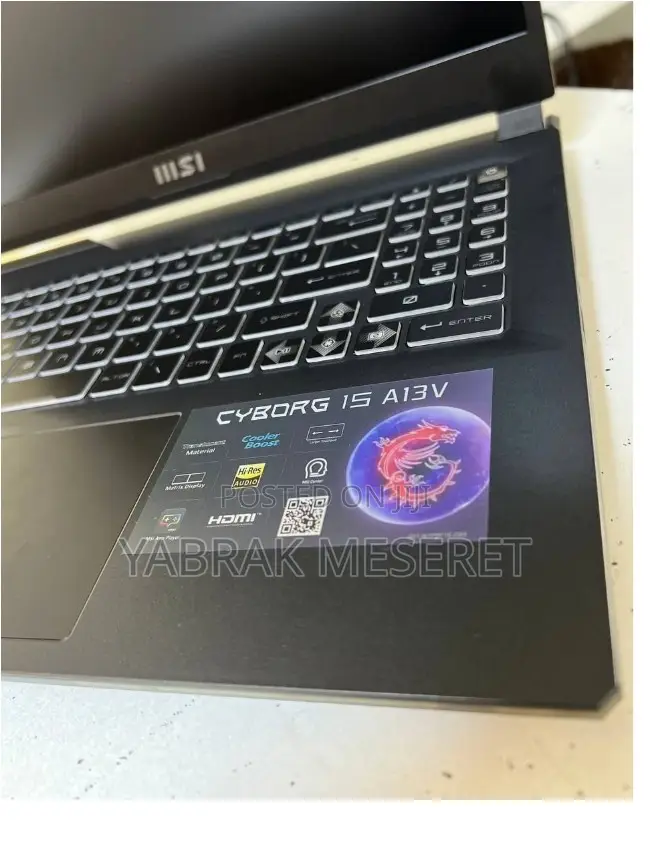 New Laptop MSI Stealth 17 Studio A13V 16GB Intel Core I7 SSD 1T
