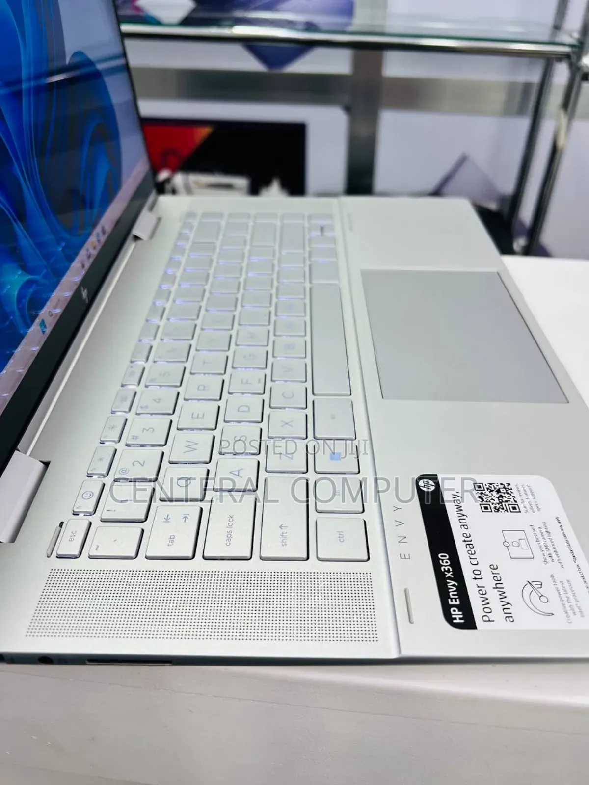 New Laptop HP Envy 15-Ep0xxx 8GB Intel Core I5 SSD 256GB