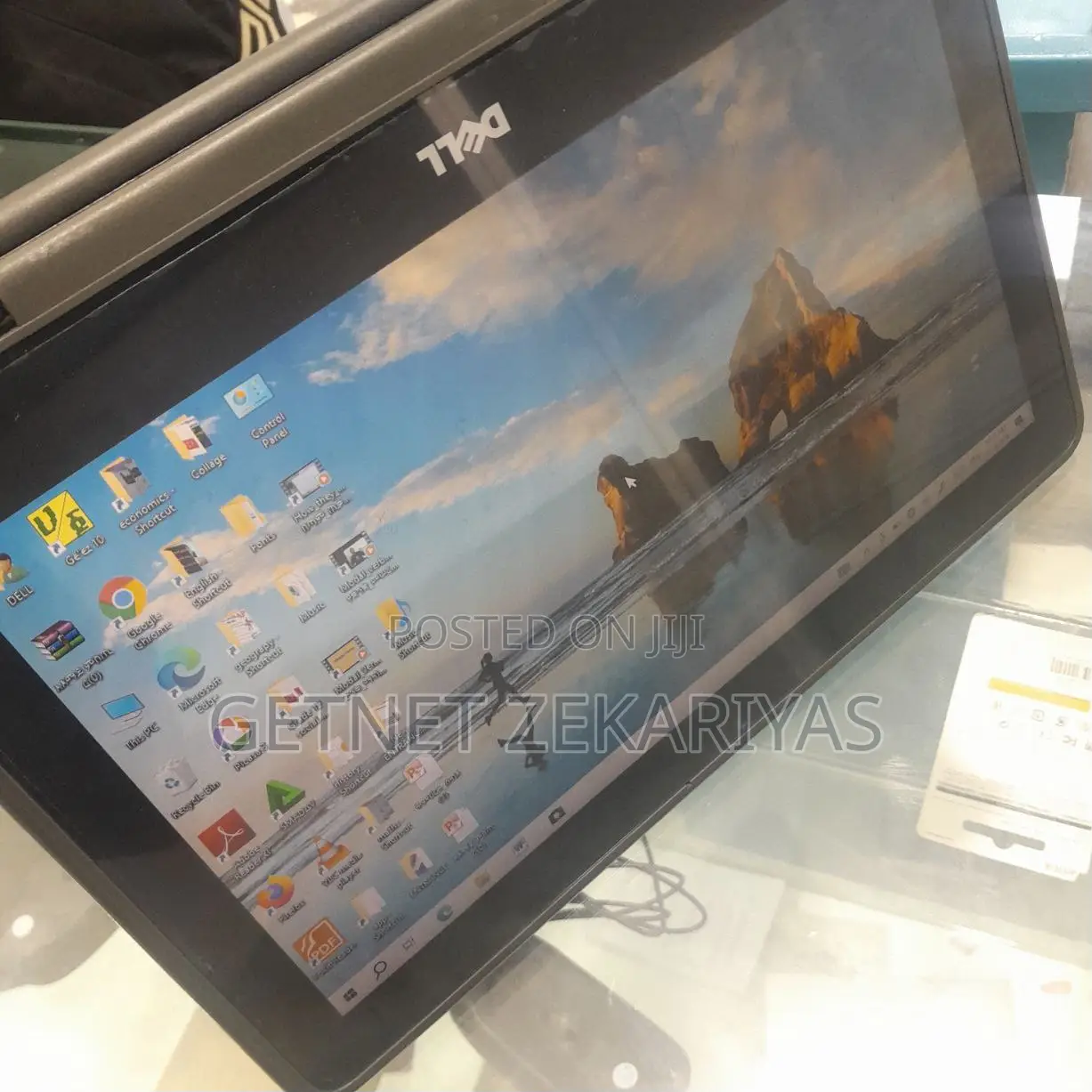 New Laptop Dell Latitude 3390 8GB Intel Pentium SSD 128GB