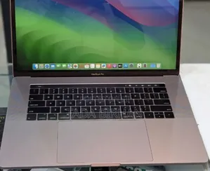 New Laptop Apple MacBook Pro 2019 16GB Intel Core I7 SSD 512GB