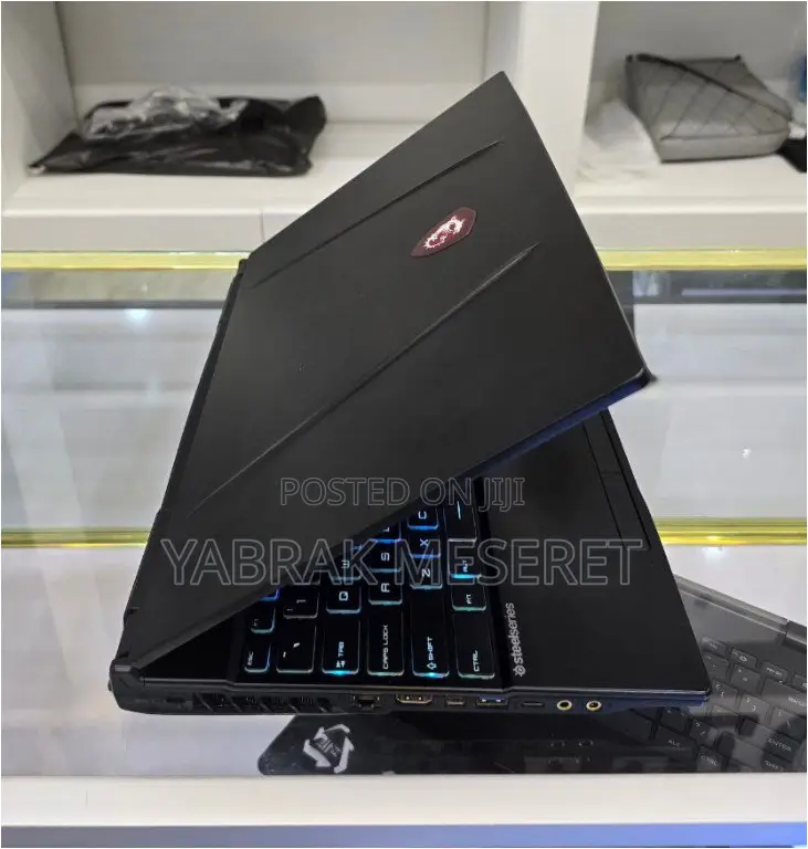 New Laptop MSI 16GB Intel Core I7 SSHD (Hybrid) 256GB