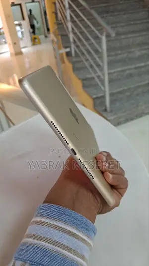 New Apple iPad 10.2 (2021) 32 GB