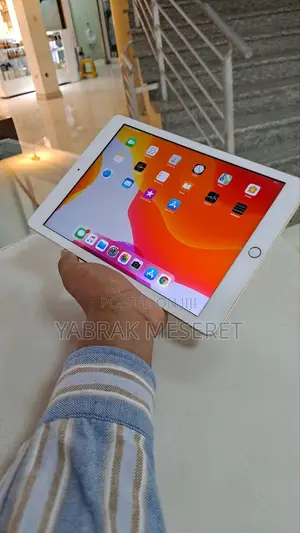 New Apple iPad 10.2 (2021) 32 GB
