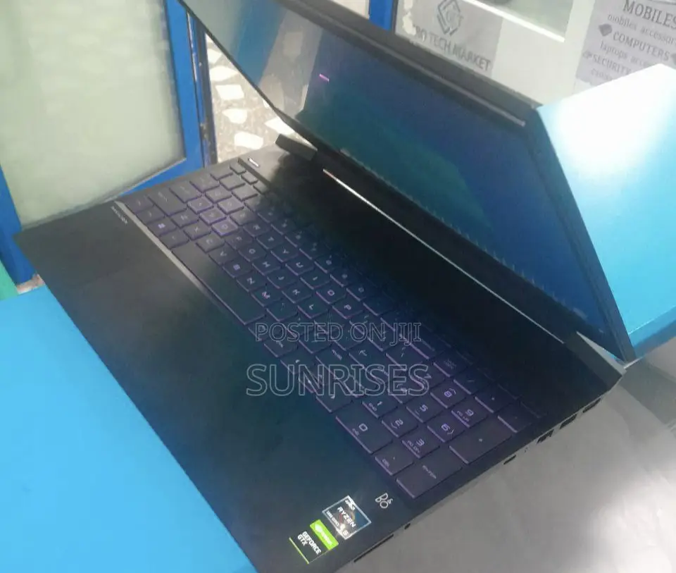 New Laptop HP Pavilion Power 15 8GB AMD Ryzen 5 SSD 512GB