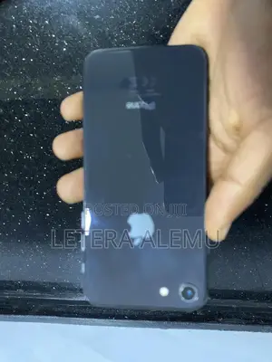 Photo - Apple iPhone 8 64 GB Black