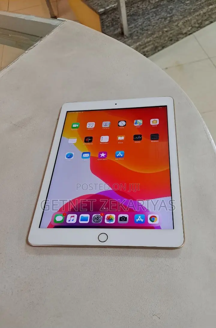 New Apple iPad 10.2 (2021) 32 GB