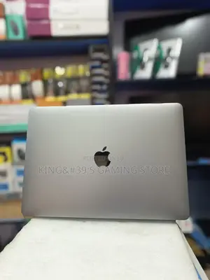 New Laptop Apple MacBook Pro 2022 M2 8GB Apple M2 SSD 256GB
