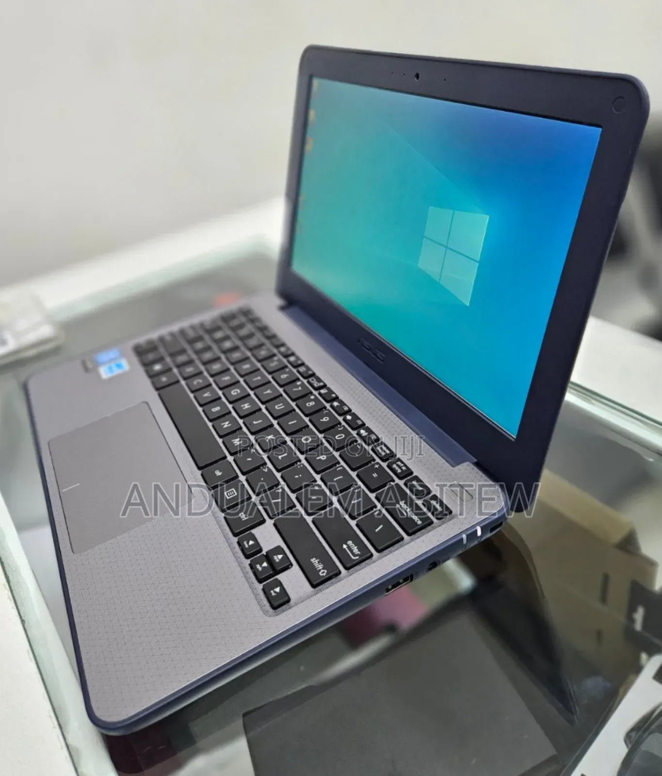 New Laptop Asus E203NAH 4GB Intel Pentium SSD 60GB