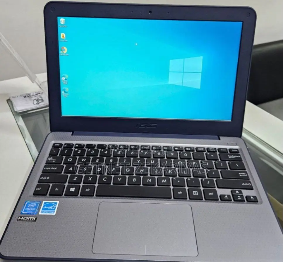 New Laptop Asus X54L 8GB AMD Ryzen 3 SSD 72GB