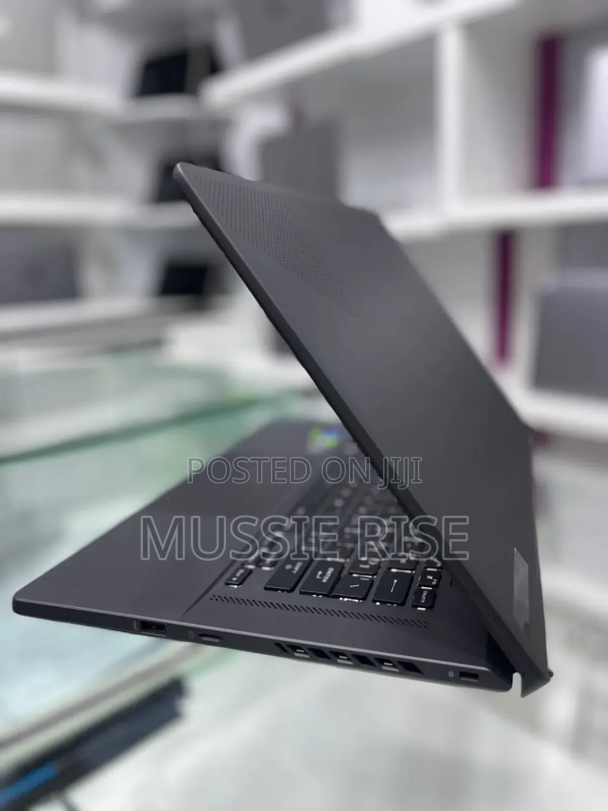 New Laptop Asus ROG Zephyrus G16 16GB Intel Core I7 SSD 512GB