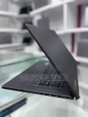 New Laptop Asus ROG Zephyrus G16 16GB Intel Core I7 SSD 512GB