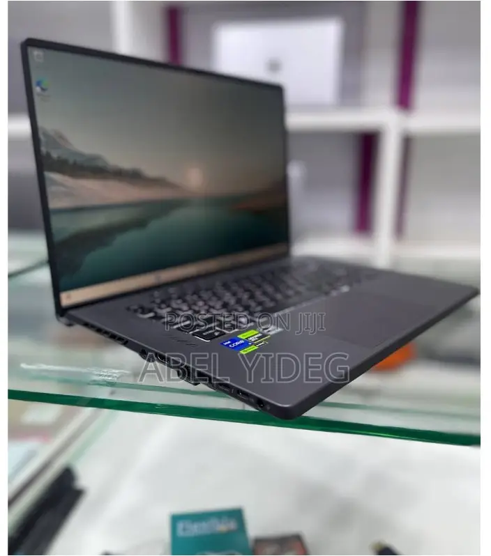 New Laptop Asus ROG Zephyrus G16 16GB Intel Core I7 SSD 512GB