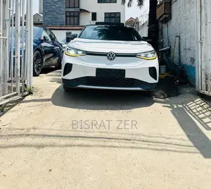 Photo - New Volkswagen ID.4 Crozz 77 kWh AWD 2022 White