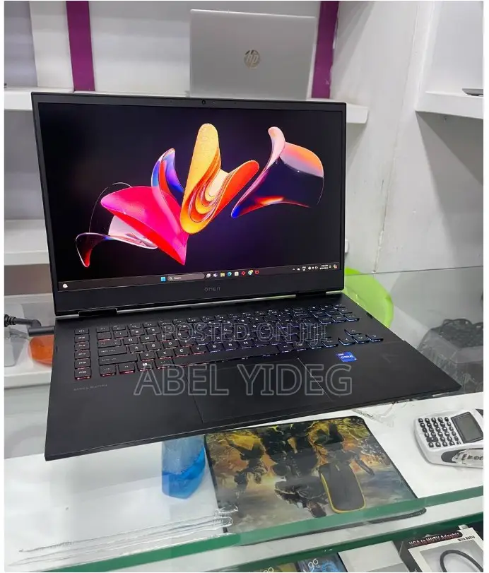 New Laptop HP Omen 17 16GB Intel Core I7 SSD 1T