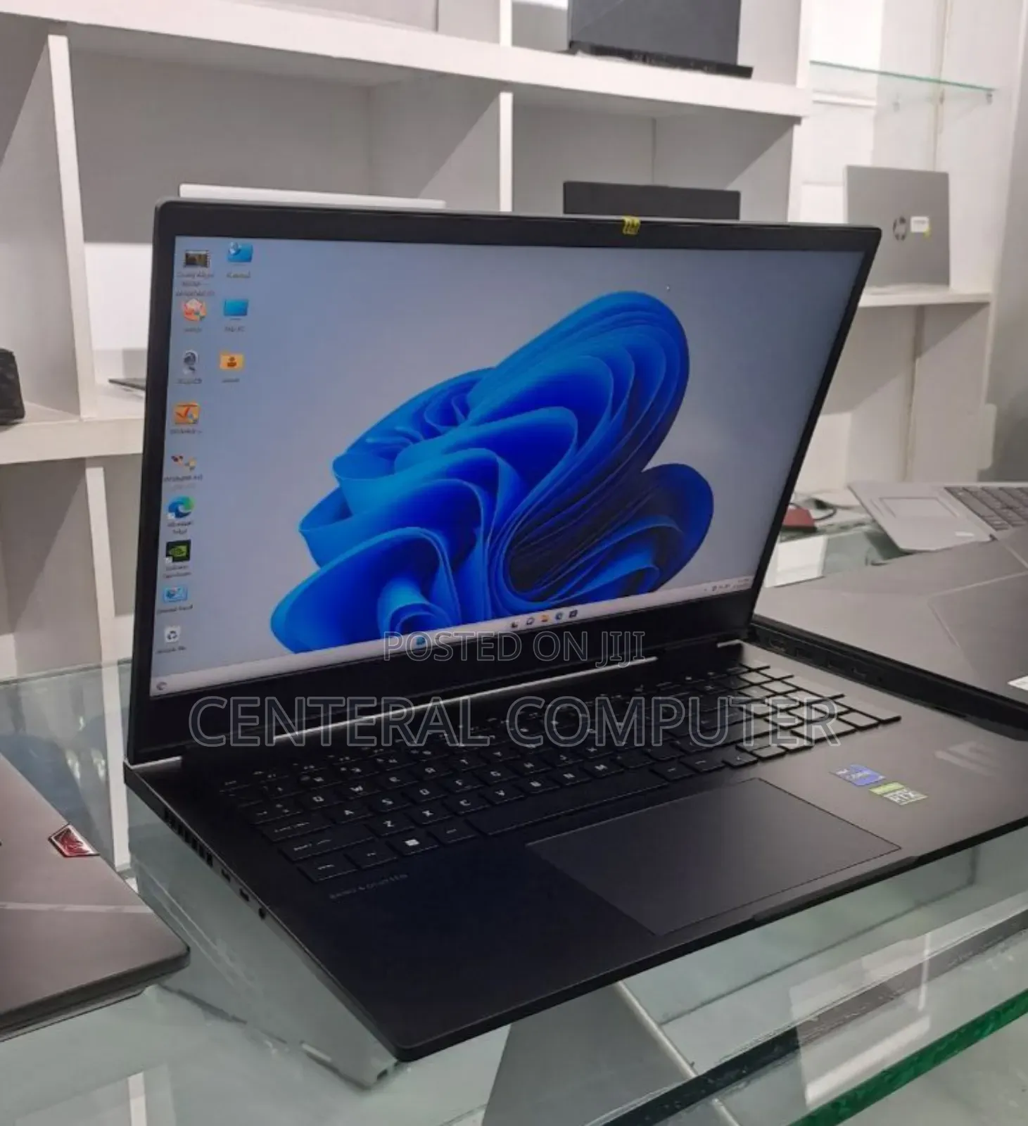 New Laptop HP 14-Dq1088wm 16GB Intel Core I7 SSD 1T