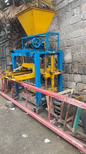 ብሎኬት ማምረቻ
Qt4_16 Block Making Machine