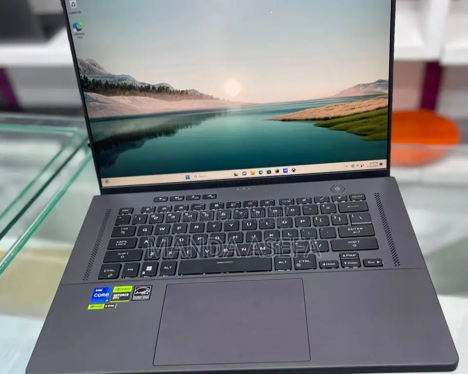 New Laptop Asus ROG Zephyrus G16 16GB Intel Core I7 SSD 512GB