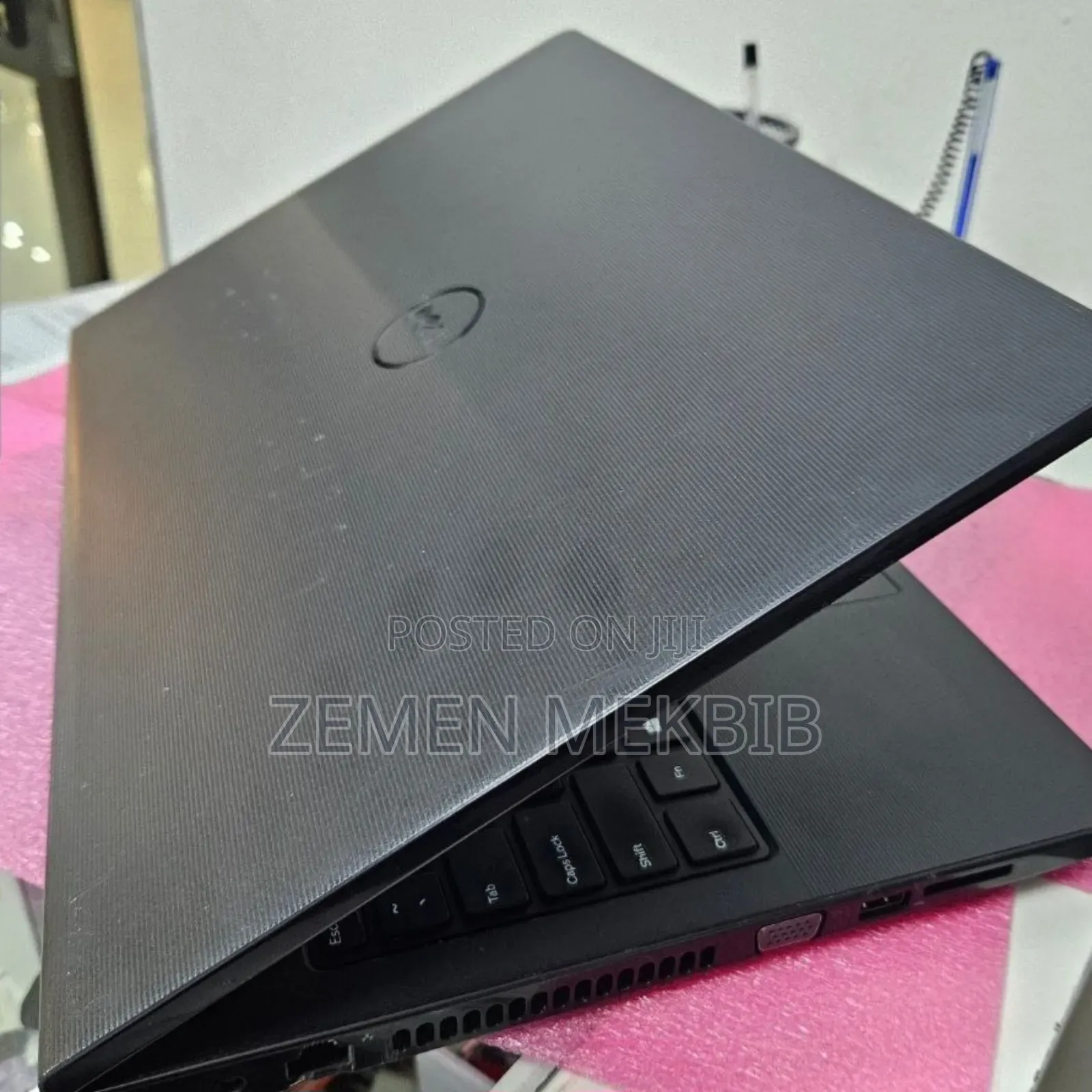 New Laptop Dell Vostro DVCI315 4GB Intel Core I5 HDD 1T