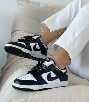 Photo - Nike SB Dunk Low Fashion Master Quality Shoes