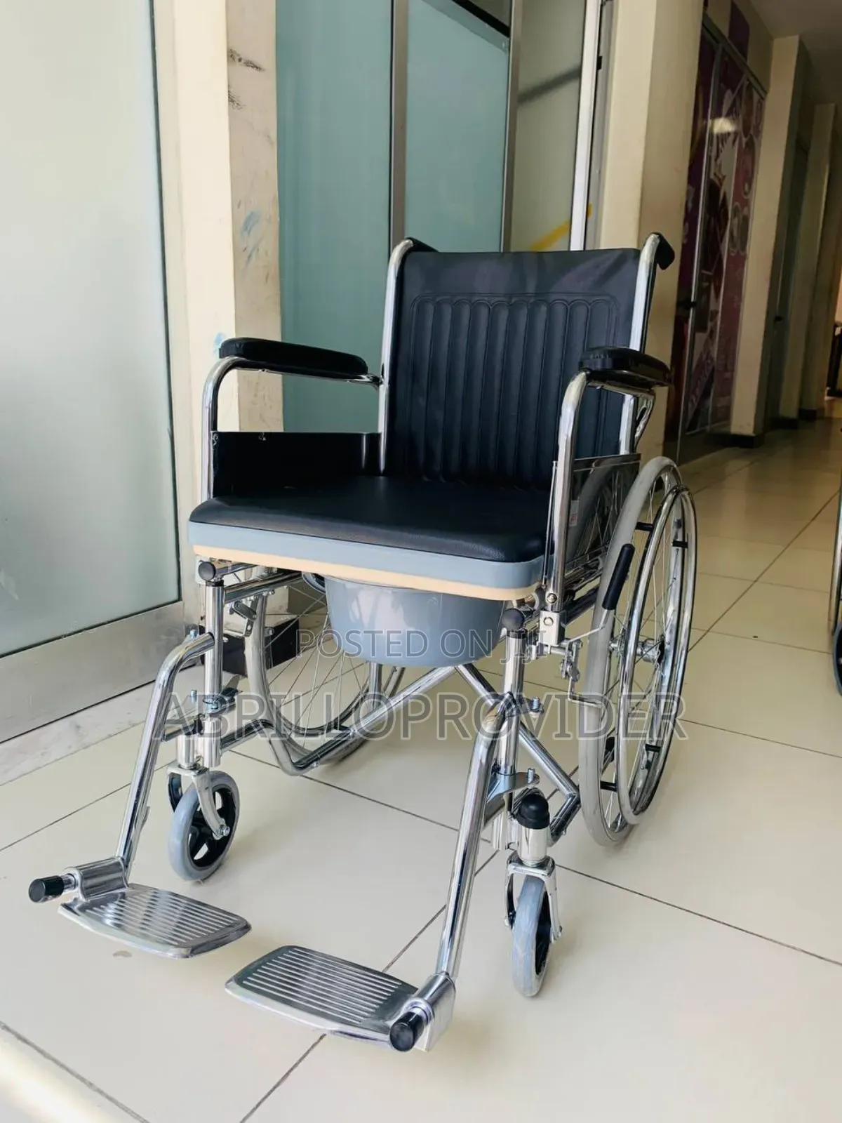 አዲስ ፖፖ ያለው ዌልቸር Wheelchair/?Wheelchair/? Toilet?/Wheelchair!