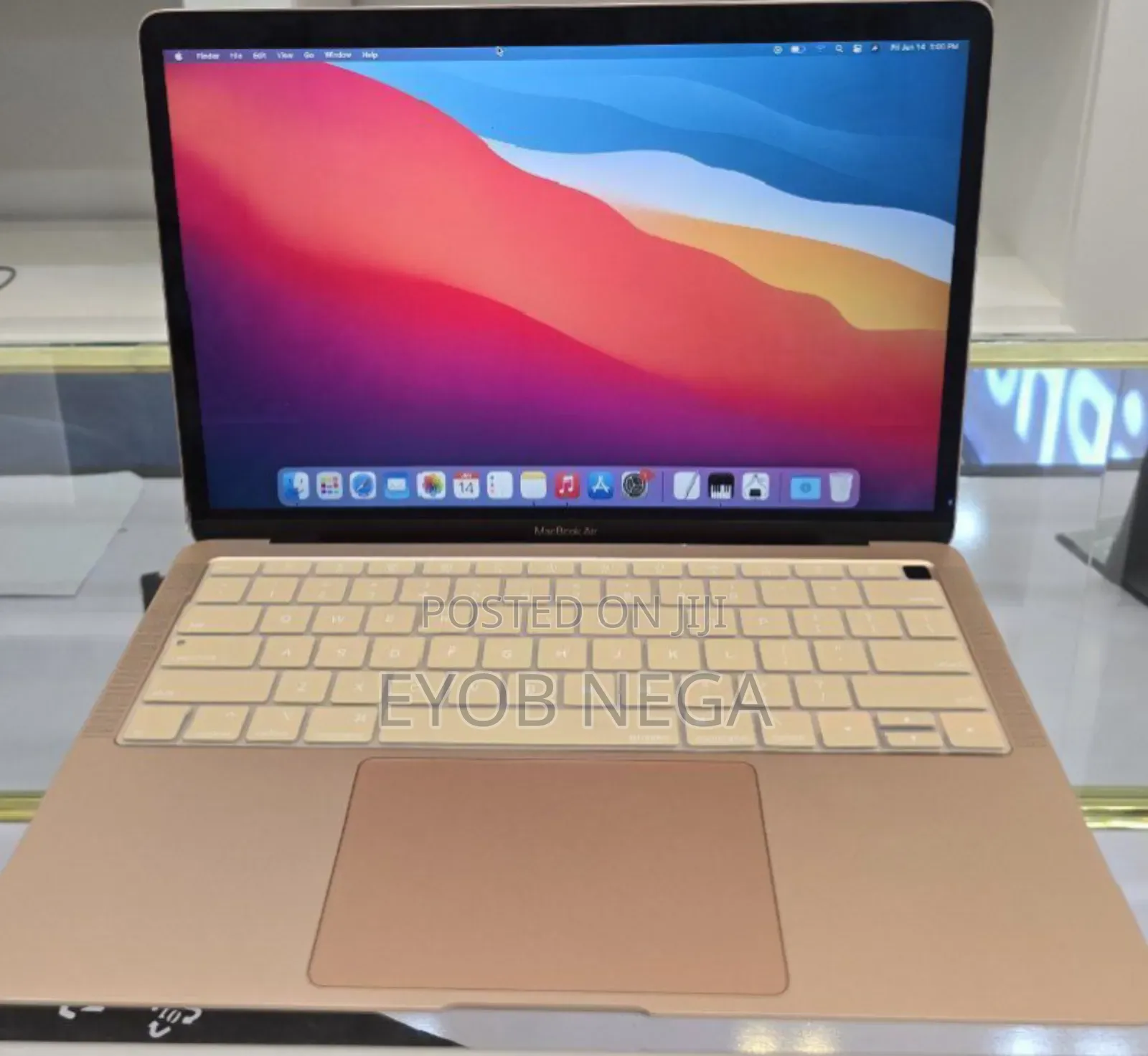 New Laptop Apple MacBook Air 2020 M1 8GB Apple M1 SSD 256GB