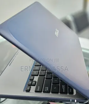 New Laptop Asus A52JC 4GB Intel Celeron SSD 72GB