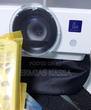 Photo - Brand New Sony Projector Model VPL-Dx102