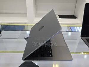 Photo - New Laptop Apple MacBook Pro 2023 M2 Max 14-Inch 96GB Apple M2 SSD 2T