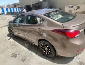 Hyundai Elantra 2015 Brown
